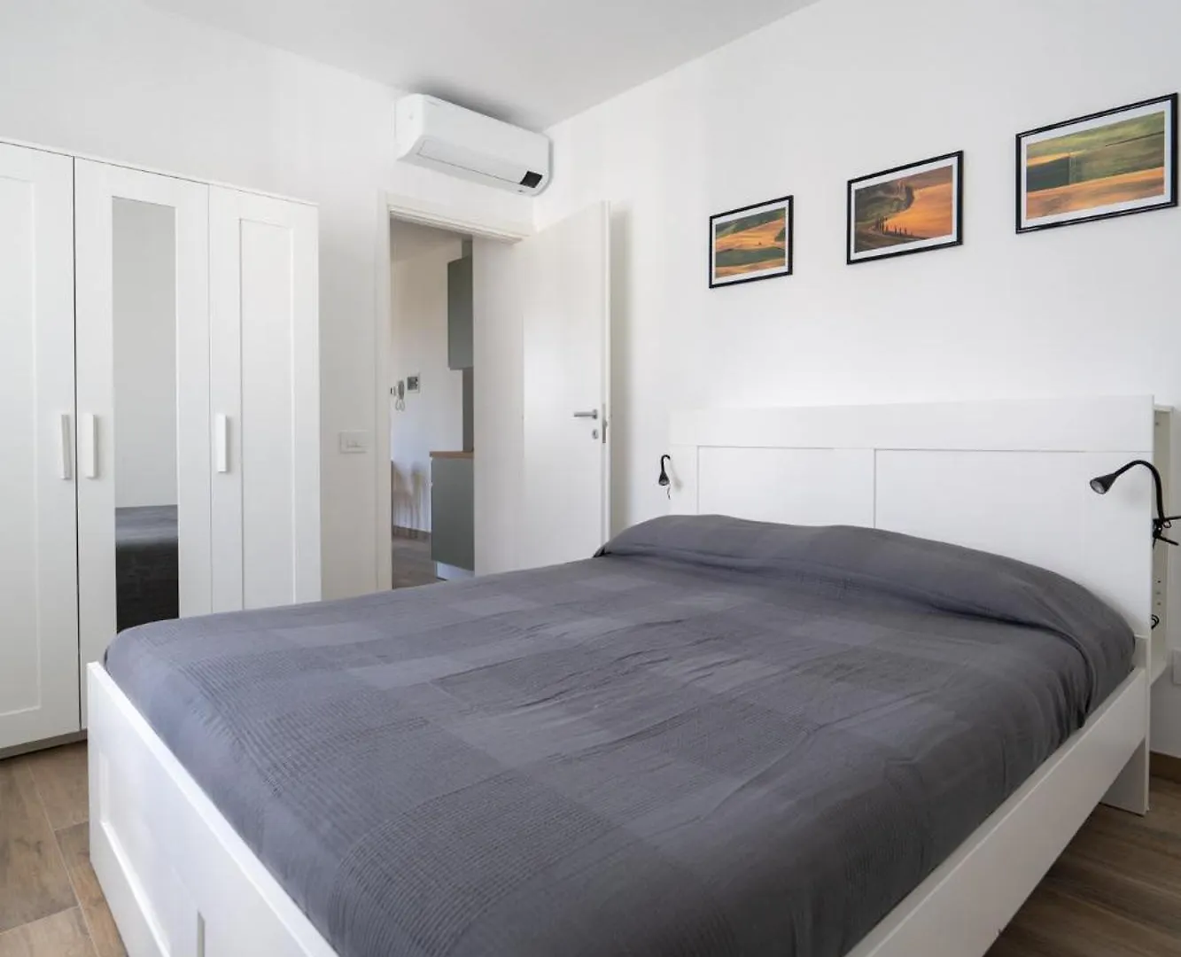 Villa Zina - Apt Giallo - 10 Min From City Centre And Airport Bergamo Apartment